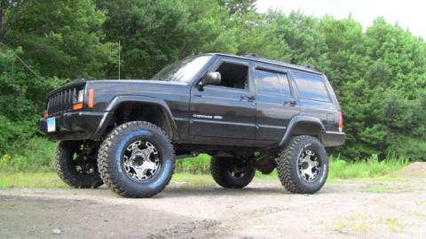Jeep Cherokee 6.5 Inch Front Coil Springs 1984-2001 XJ Or Jeep Grand Cherokee 5.0 Inch Front Coil Springs 1993-1998 ZJ Clayton Off Road