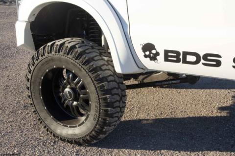 SS-M16 37x13.5R15LT Radial Light Truck Hybrid Terrain Tire Interco Tire